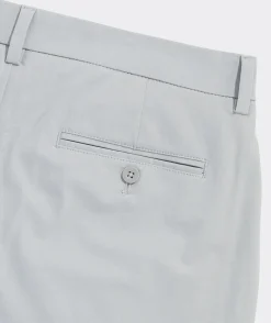 Vineyard Vines 7 Inch On-The-Go Shorts< Shorts