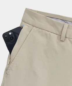 Vineyard Vines 5 Inch On-The-Go Shorts< Shorts
