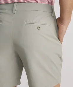 Vineyard Vines 7 Inch On-The-Go Shorts< Shorts