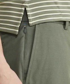 Vineyard Vines 9 Inch On-The-Go Shorts< Shorts