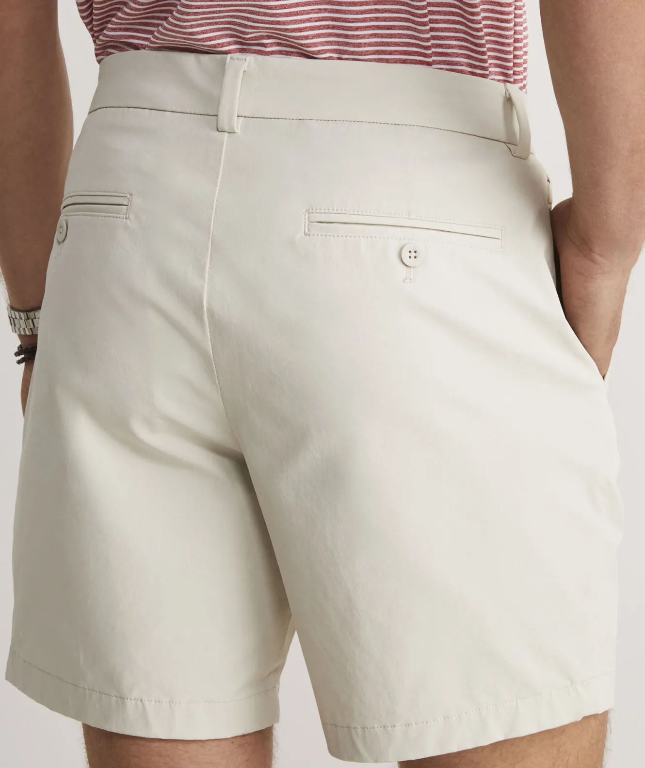 Vineyard Vines 7 Inch On-The-Go Shorts< Shorts