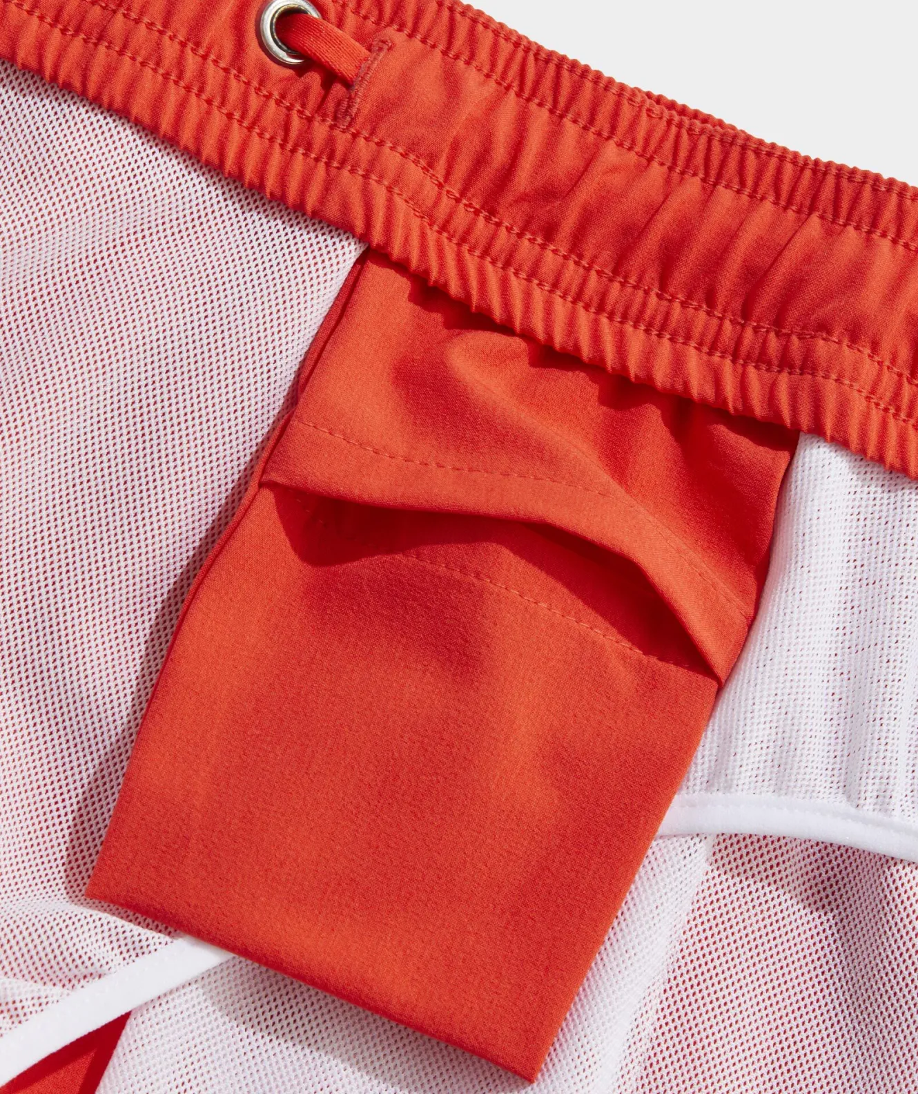 Vineyard Vines 5 Inch Solid Chappy Swim Trunks< Swimwear
