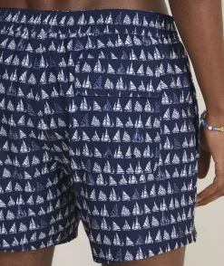 Vineyard Vines 7 Inch Solid Chappy Swim Trunks< Mens