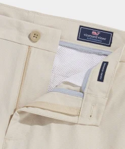 Vineyard Vines 8 Inch Textured Performance Breaker Shorts< Shorts