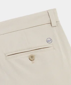 Vineyard Vines 8 Inch Textured Performance Breaker Shorts< Shorts