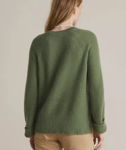 Vineyard Vines Cropped Cable V-Neck Sweater< Sweaters