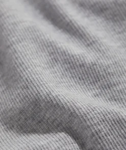 Vineyard Vines Heritage Rib Turtleneck< Tees
