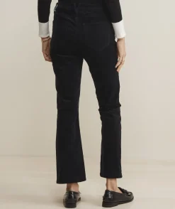 Vineyard Vines Kick Flare Mid-Rise Corduroy Pants< Pants & Denim