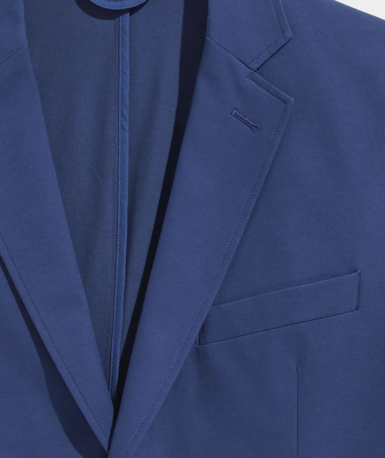 Vineyard Vines Lightweight On-The-Go Blazer< Blazers