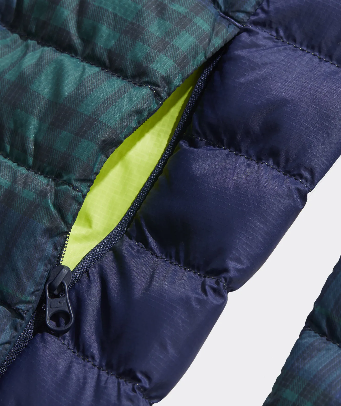Vineyard Vines Lightweight Packable Puffer Jacket< Jackets & Vests