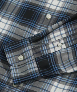 Vineyard Vines On-The-Go brrrº Plaid Shirt< Button-Down Shirts