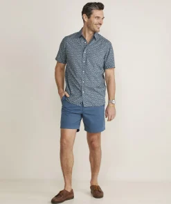 Vineyard Vines Paradise Scene Whale Short-Sleeve Dunes Tee< Mens|Tees
