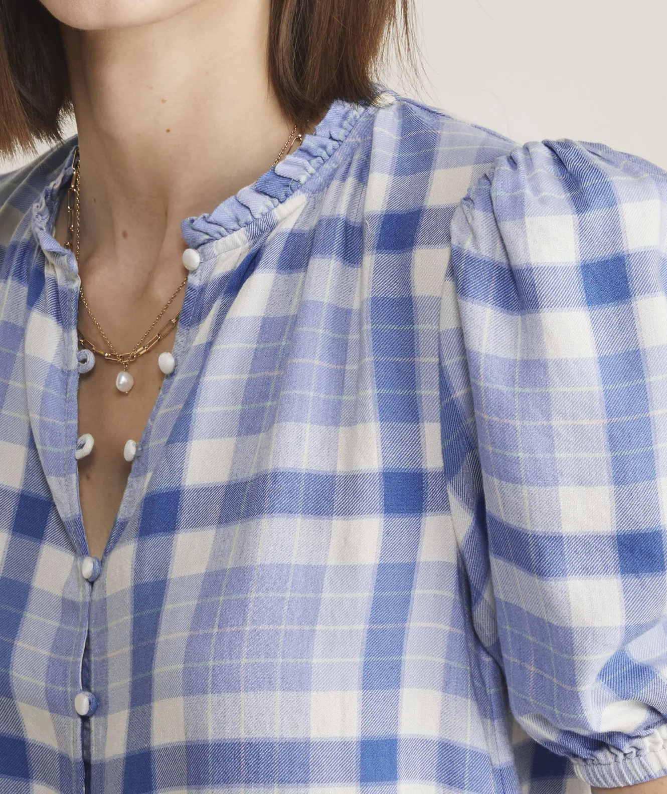 Vineyard Vines Ruffle Neck Puff-Sleeve Top< Shirts & Tops