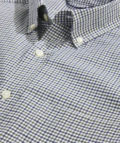 Vineyard Vines Women's Tampa Bay Buccaneers Dreamcloth Shep Shirt&trade;< Tampa Bay Buccaneers